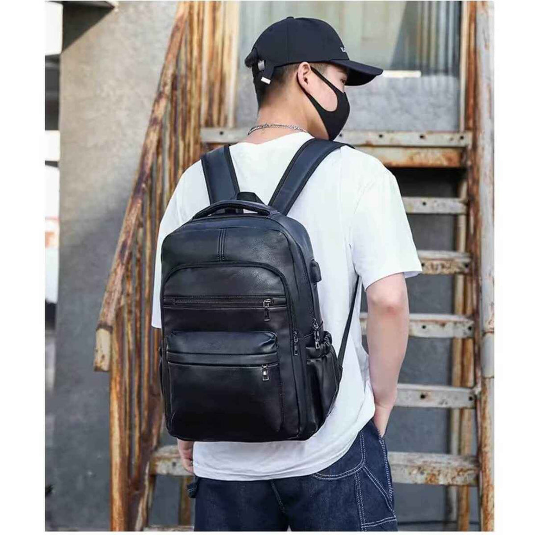 Mochila Masculina de Couro Reforçada para Estudos e Viagens
