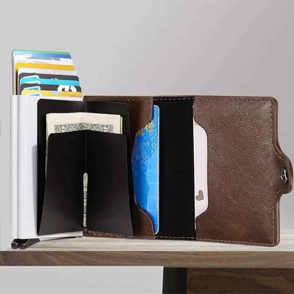 Carteira Masculina em Couro Modelo Rustic Bifold